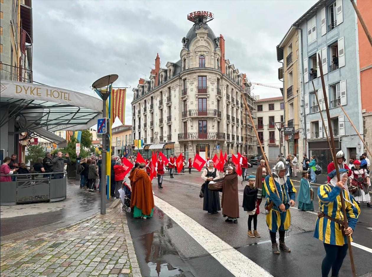 Dyke Hotel Le Puy-en-Velay Dış mekan fotoğraf